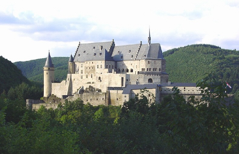 Schloss Vianden ရဲတိုက် (လူဇင်ဘာ့ဂ်)