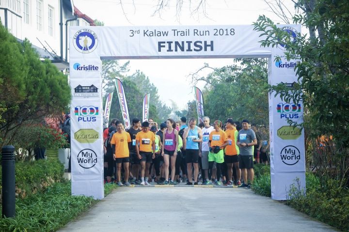 Kalaw-Trail-Run-2018-Flag-Off_1_Credit-to-Run-Myanmar.jpg