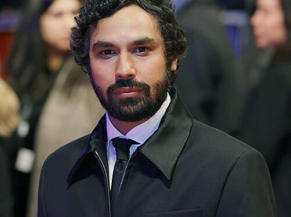 ဆေးဖိုး၊ ကျောင်းစရိတ် လိုအပ်နေသူတွေအတွက် အမည်မဖော်ဘဲ ကူညီပေးနေတဲ့ မင်းသားနေယာ