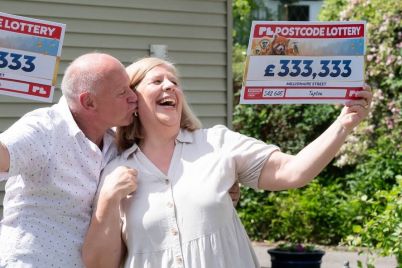 Retiree-Allan-and-Bev-Taylor-win-same-Postcode-Lottery-twice-SWNS-1.jpg