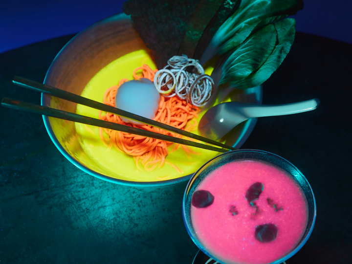 a-glow-in-the-dark-ramen-shop-makes-food-that-looks-like-something-out-of-an-alien-world__452667_.png
