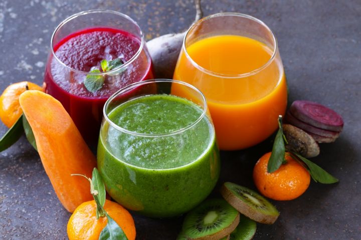 assorted-fresh-juices-from-fruits-PB3MMV8.jpg