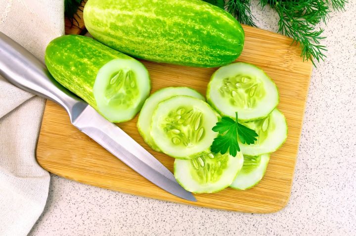 cucumber-with-parsley.jpg
