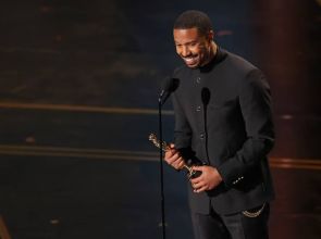 အကောင်းဆုံးဇာတ်ဆောင်မင်းသားဆုနဲ့ ပထမဆုံးအော်စကာဆုကို ရရှိသွားခဲ့တဲ့ မိုက်ကယ်ဘီဂျော်ဒန်