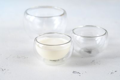 glass-bowl-of-milk-UTA95T5.jpg
