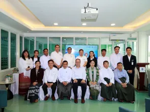 “ATOM’s Lifetime Gift” (ဘဝတစ်သက်တာလက်ဆောင်မွန်) အစီအစဉ်မှတစ်ဆင့် မြန်မာနိုင်ငံတစ်ဝှမ်းရှိ မွေးရာပါ နှုတ်ခမ်းကွဲ၊ အာခေါင်ကွဲ ကလေးငယ်များ၏ ခွဲစိတ်ကုသမှုကို အက်တမ်(ATOM) မှ ကူညီပံ့ပိုး