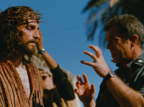 ဟောလိဝုဒ်စတူဒီယိုတိုင်း ငြင်းဆန်ခဲ့တဲ့ရုပ်ရှင်ကို ကိုယ့်ငွေနဲ့ကိုယ်ရင်းရိုက်ပြီး အမြတ်ငွေ သန်းရာချီ ရရှိခဲ့တဲ့ မဲဂစ်ဘ်ဆန်