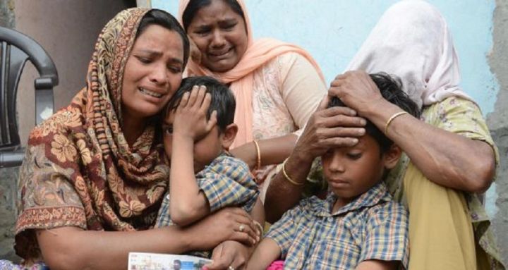 india-worker-family.jpg