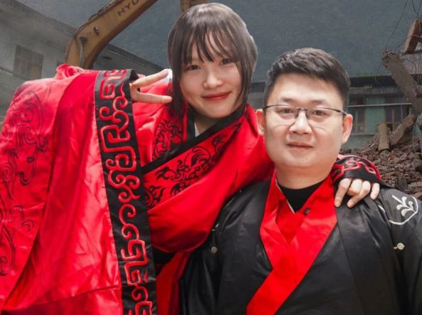 အသက် ၁၁ နှစ်အရွယ်တုန်းက ငလျင်လှုပ်ခတ်မှုရဲ့အပျက်အစီးတွေအောက်က ကယ်တင်ပေးခဲ့တဲ့ ကယ်ဆယ်ရေးသမားနဲ့ လက်ထပ်ဖြစ်ခဲ့သူ