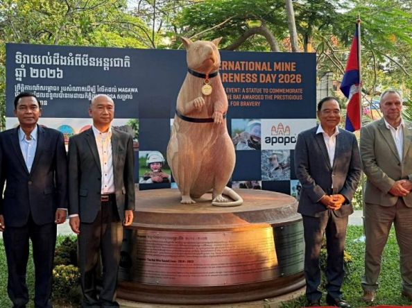 ရွှေတံဆိပ်ဆုရ မိုင်းရှင်းလင်းရေးကြွက်ကလေးကို အမှတ်တရရုပ်တုနဲ့ ဂုဏ်ပြု