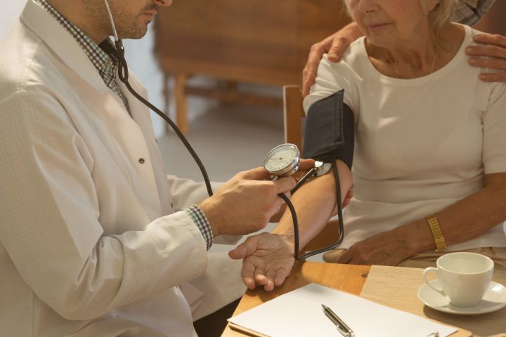 older-woman-and-hypertension-PY3CHFN-scaled.jpg