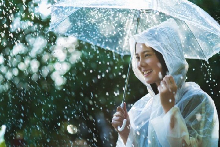 rainyseason-skincare01.jpg