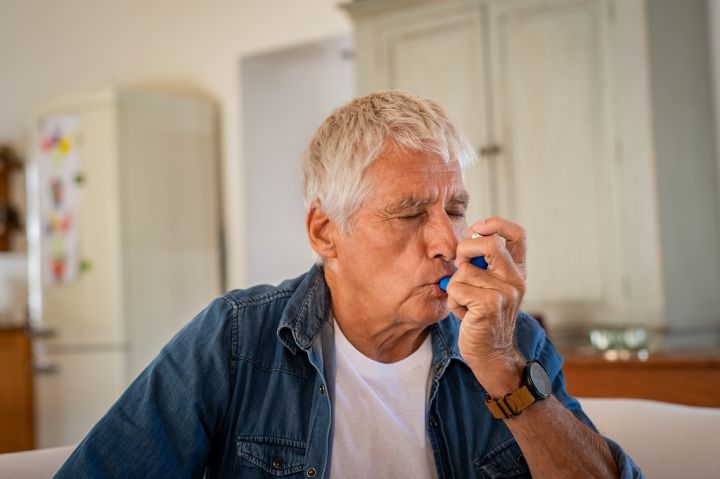 senior-man-using-asthma-pump.jpg