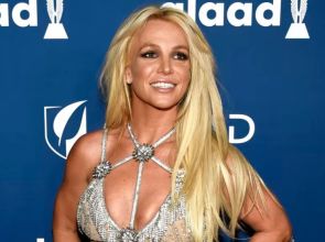 သီချင်းမူပိုင်ခွင့်တွေကို ရောင်းချလိုက်တဲ့ အဆိုတော် ဘရစ်တနီ စပီးယား