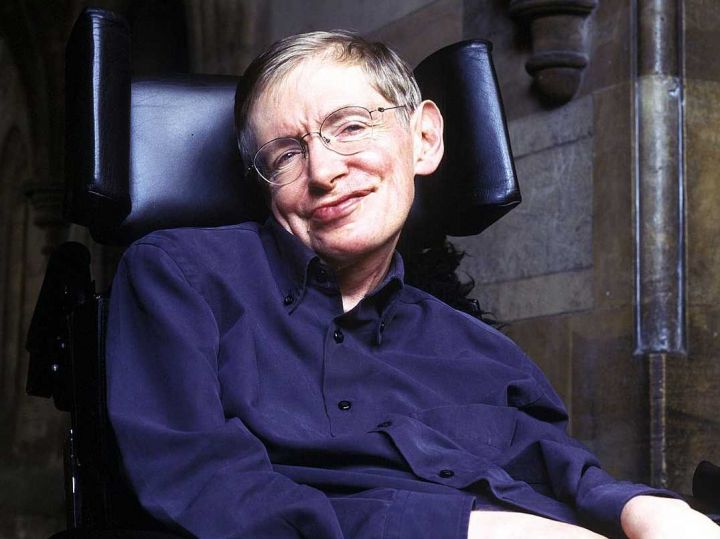 stephen-hawking-gave-a-priceless-gift-to-filmmakers-of-the-oscar-winning-movie-about-his-life.jpg