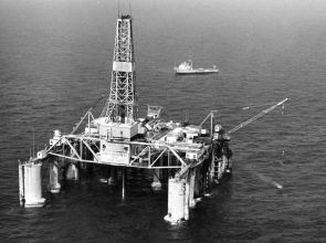 သယံဇာတကျိန်စာကို နော်ဝေအစိုးရ ဘယ်လို ရှောင်ရှားခဲ့သလဲ?