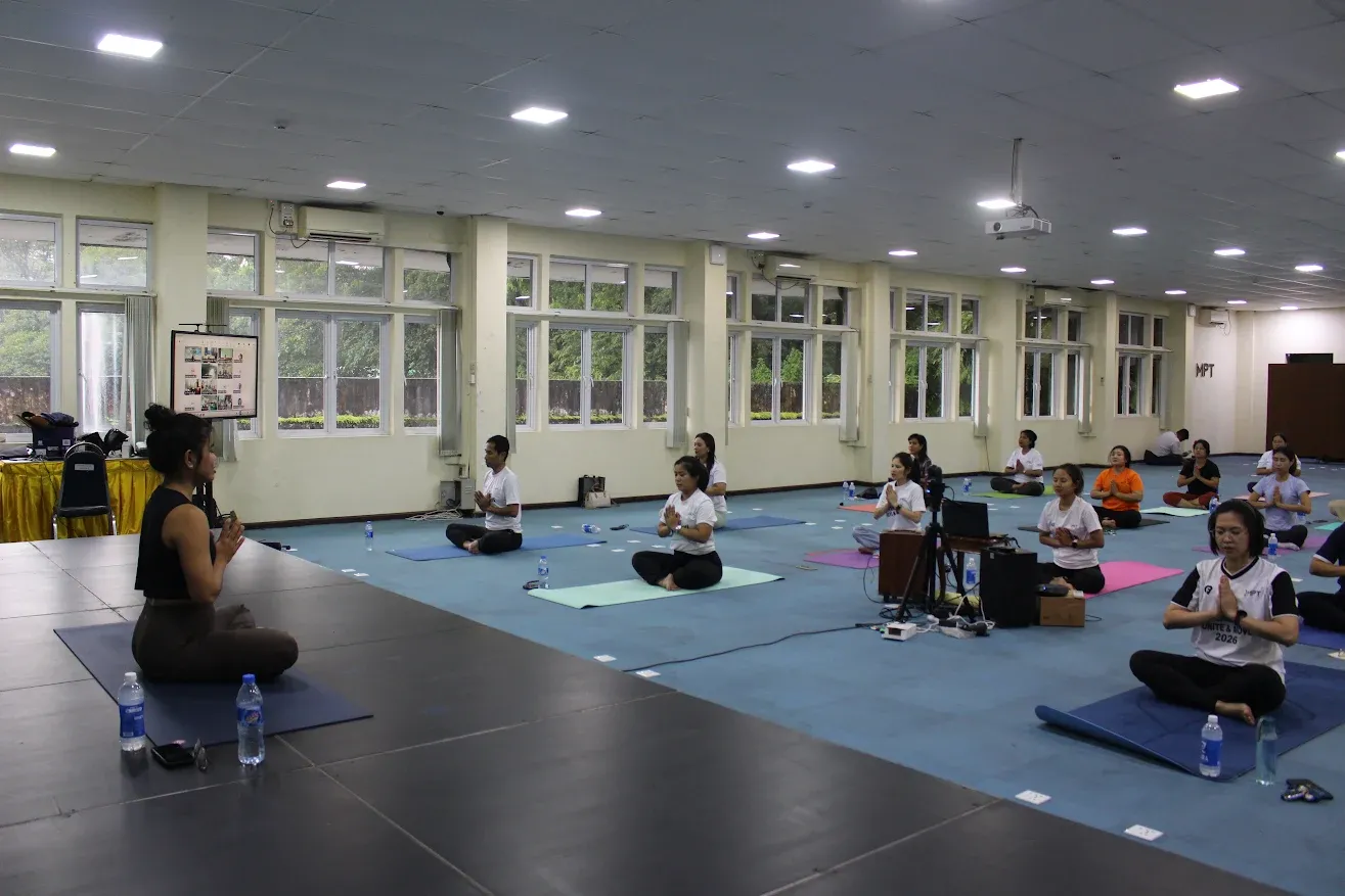 yoga1.webp