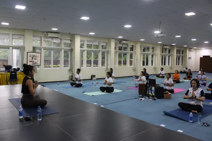 yoga1.webp