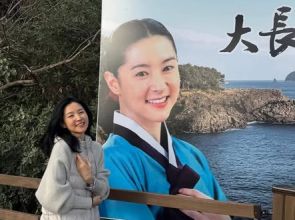 ၂၃ နှစ်အကြာမှာ “နန်းတွင်းရတနာ”ဇာတ်လမ်းတွဲရိုက်ကူးတဲ့နေရာကို အလည်သွားဖြစ်ခဲ့တဲ့ လီယောင်အယ် (ချန်ဂင်)